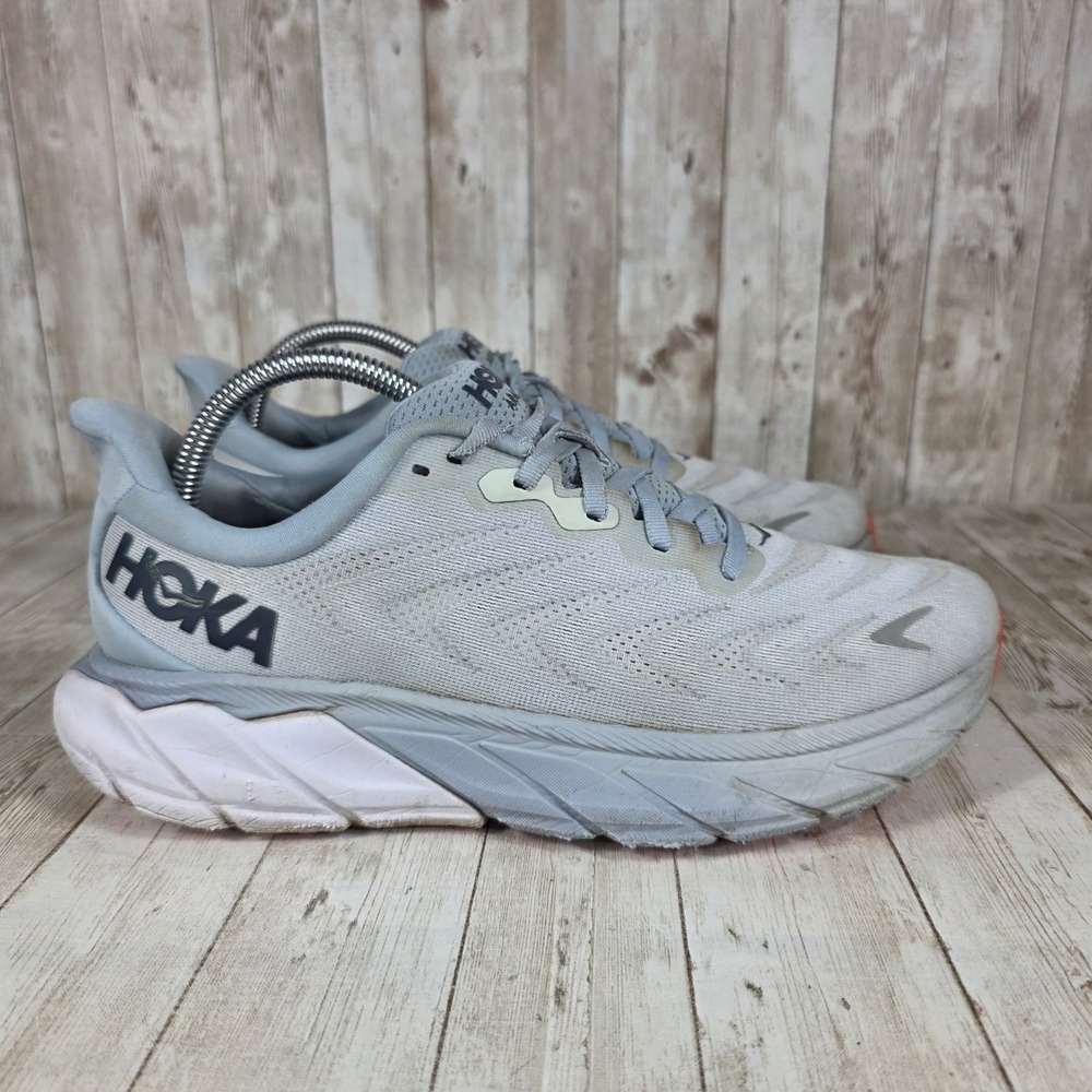 Hoka Arahi 6 Women's Running Shoes Size 9.5B Light Blue‎ Athletic Sneakers
